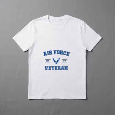 Military Air Force Service T-Shirt – AIR FORCE EST. 1947 VETERAN with official insignia – Classic T-Shirt in Black
