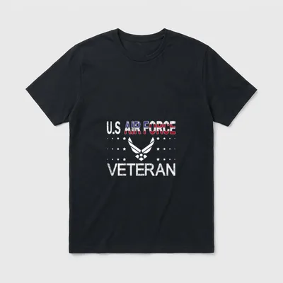 US Air Force Veterans Day T-Shirt – U.S AIR FORCE text with winged emblem and VETERAN – Classic T-Shirt in Black
