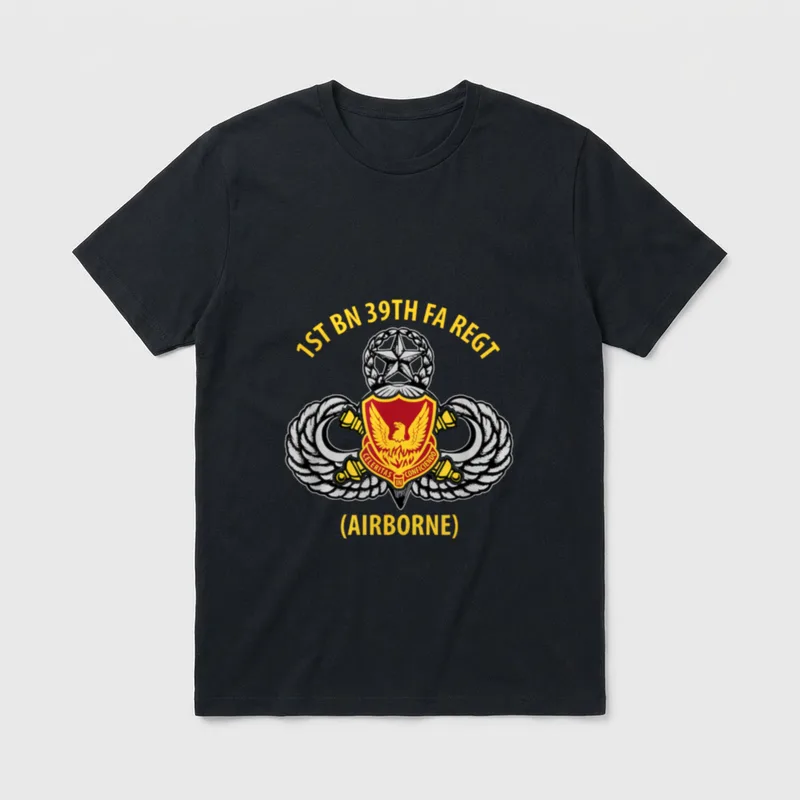 39th Field Artillery Airborne T-Shirt – Classic T-Shirt in Black