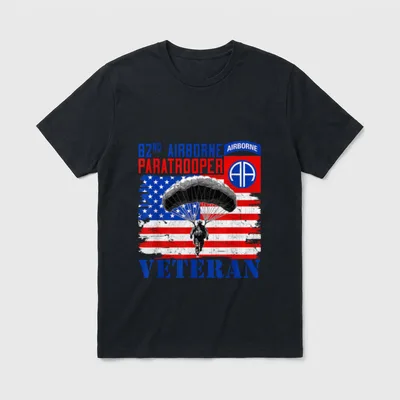 nd Airborne Division Paratrooper T-Shirt – Classic T-Shirt in Black