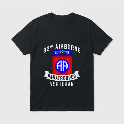 Army Airborne Veteran T-Shirt – 82ND AIRBORNE PARATROOPER VETERAN with division patch – Classic T-Shirt in Black
