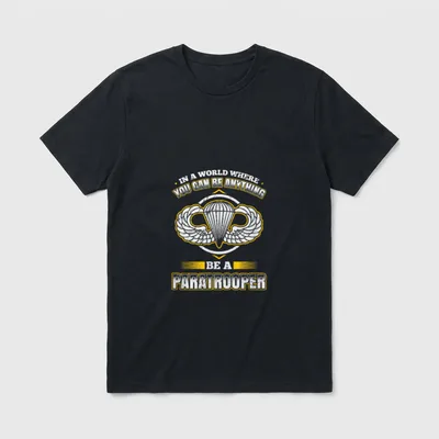 82nd Airborne Jump Wings T-Shirt – Jump wings insignia with paratrooper motto text – Classic T-Shirt in Black