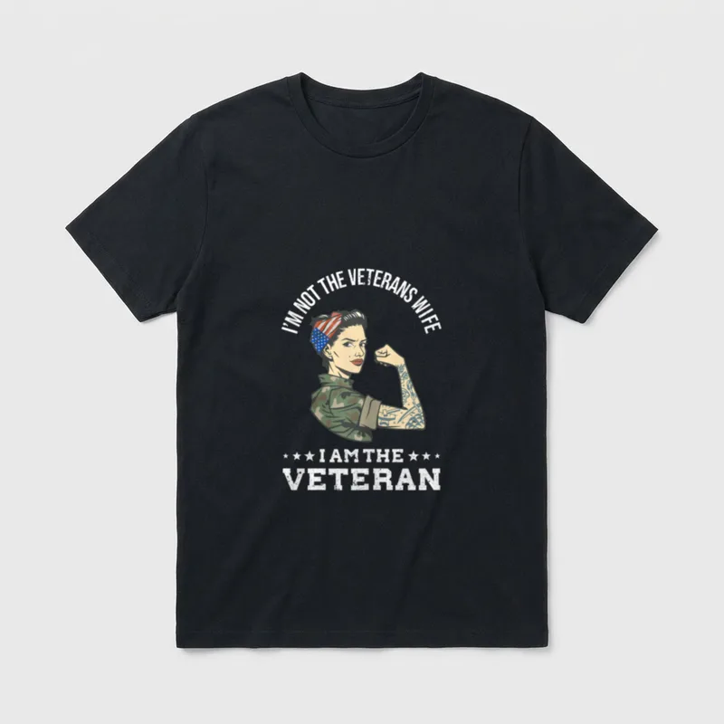 Proud Army Veteran T-Shirt – Woman soldier in camouflage flexing with American flag bandana – Classic T-Shirt in Black