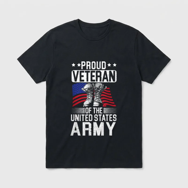 Veterans Day Army Pride T-Shirt – PROUD VETERAN OF THE UNITED STATES ARMY with combat boots – Classic T-Shirt in Black