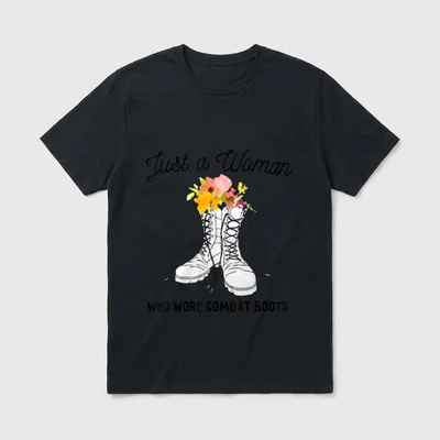 Women Veterans Combat Boots T-Shirt – Classic T-Shirt in Black