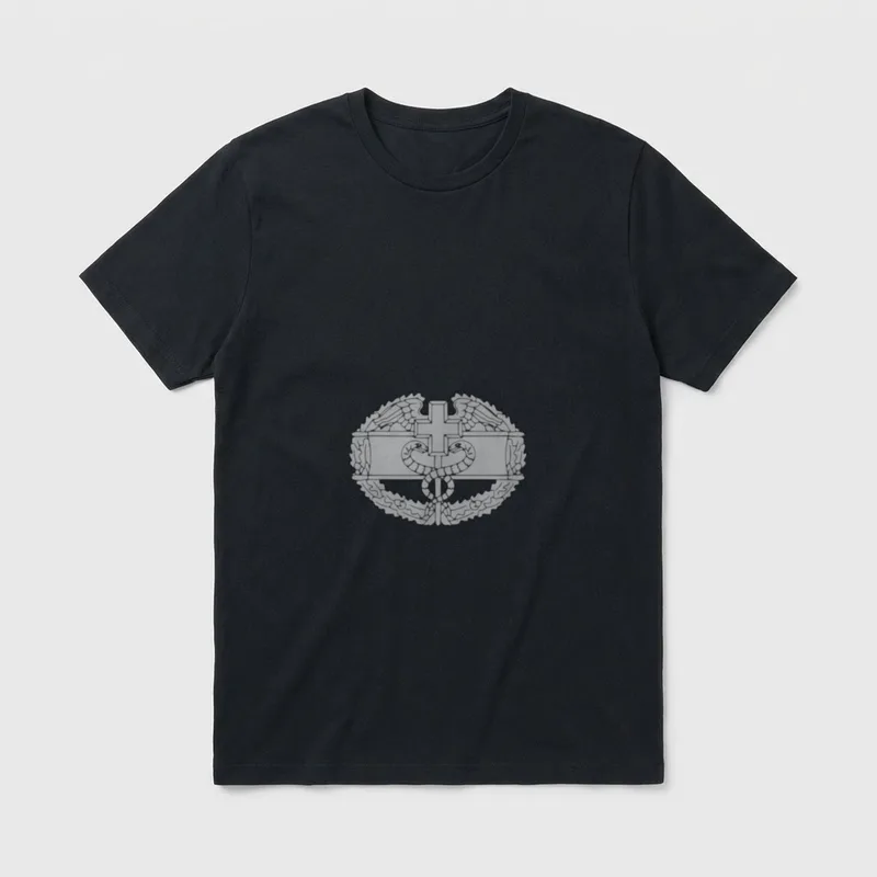 Army Combat Medic T-Shirt – Combat medic badge with cross, caduceus, and laurel wreath – Classic T-Shirt in Black