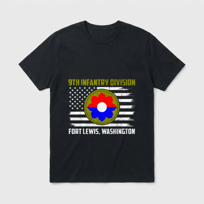 9th Infantry Division Veteran T-Shirt – 9TH INFANTRY DIVISION text and FORT LEWIS, WASHINGTON – Classic T-Shirt in Black