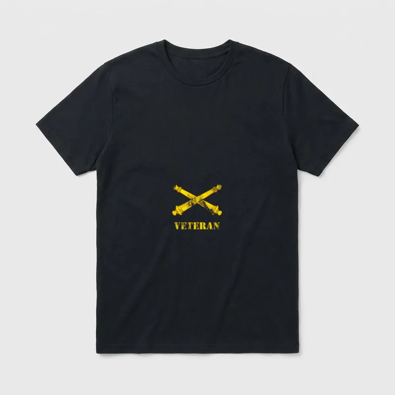 Military Field Artillery Pride T-Shirt – Crossed cannons and the word VETERAN in gold – Classic T-Shirt in Black