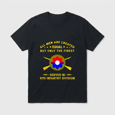 Fort Lewis Washington Military Veteran T-Shirt – Classic T-Shirt in Black