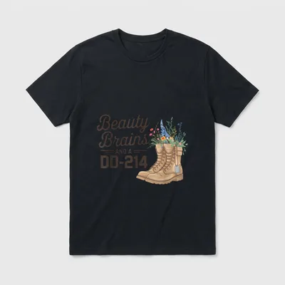 Veteran Woman American Flag T-Shirt – Classic T-Shirt in Black
