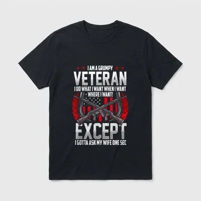 Grumpy Military Veteran T-Shirt – I AM A GRUMPY VETERAN text with crossed rifles and American flag – Classic T-Shirt in Black