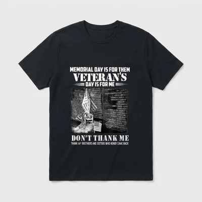 Veteran's Day vs Memorial Day T-Shirt – Classic T-Shirt in Black