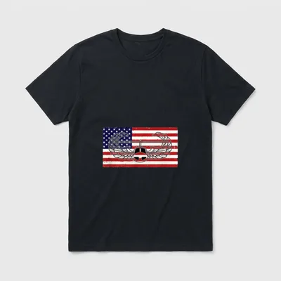 Military Air Assault Flag T-Shirt – Air Assault wings emblem over distressed American flag – Classic T-Shirt in Black