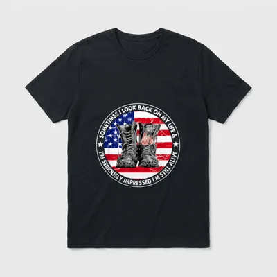 Veteran Sometimes I Look Back T-Shirt – Classic T-Shirt in Black