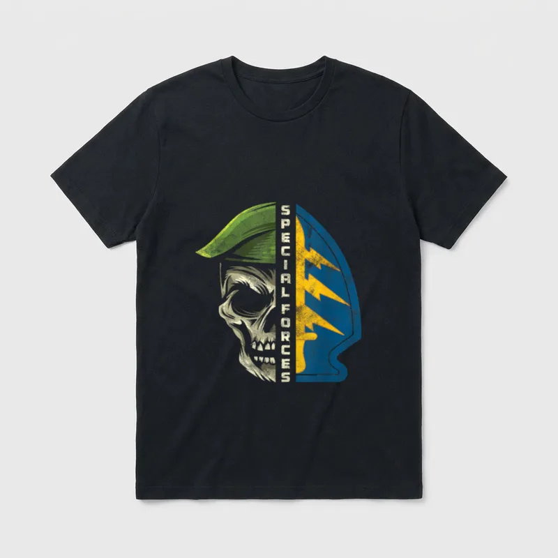 Green Beret Special Forces T-Shirt – Classic T-Shirt in Black