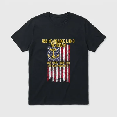 Navy Veterans Kearsarge T-Shirt – USS Kearsarge LHD-3 Veteran with anchor and flag – Classic T-Shirt in Black
