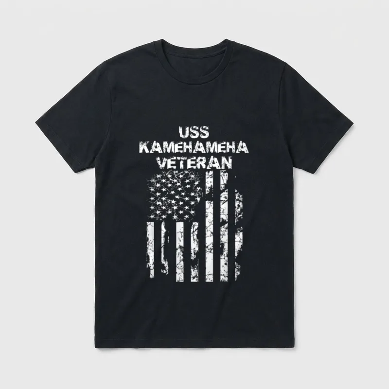 USS Kamehameha Veteran T-Shirt – USS KAMEHAMEHA VETERAN with distressed American flag – Classic T-Shirt in Black