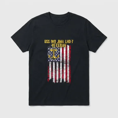 Iwo Jima LHD-7 Amphibious Assault Ship T-Shirt – Classic T-Shirt in Black