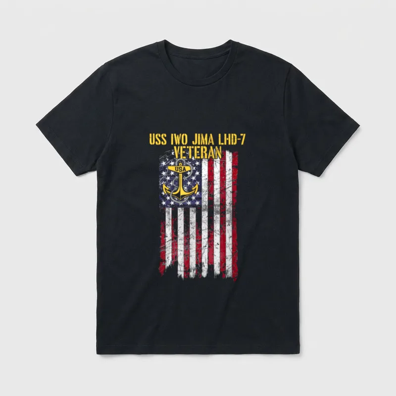 Iwo Jima LHD-7 Amphibious Assault Ship T-Shirt – Classic T-Shirt in Black