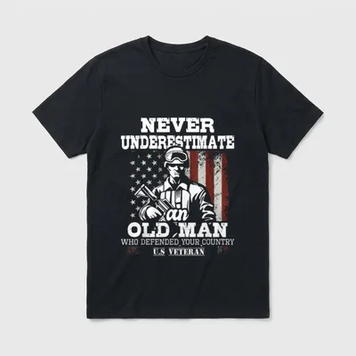 Never Underestimate Old Man Veteran T-Shirt – Classic T-Shirt in Black