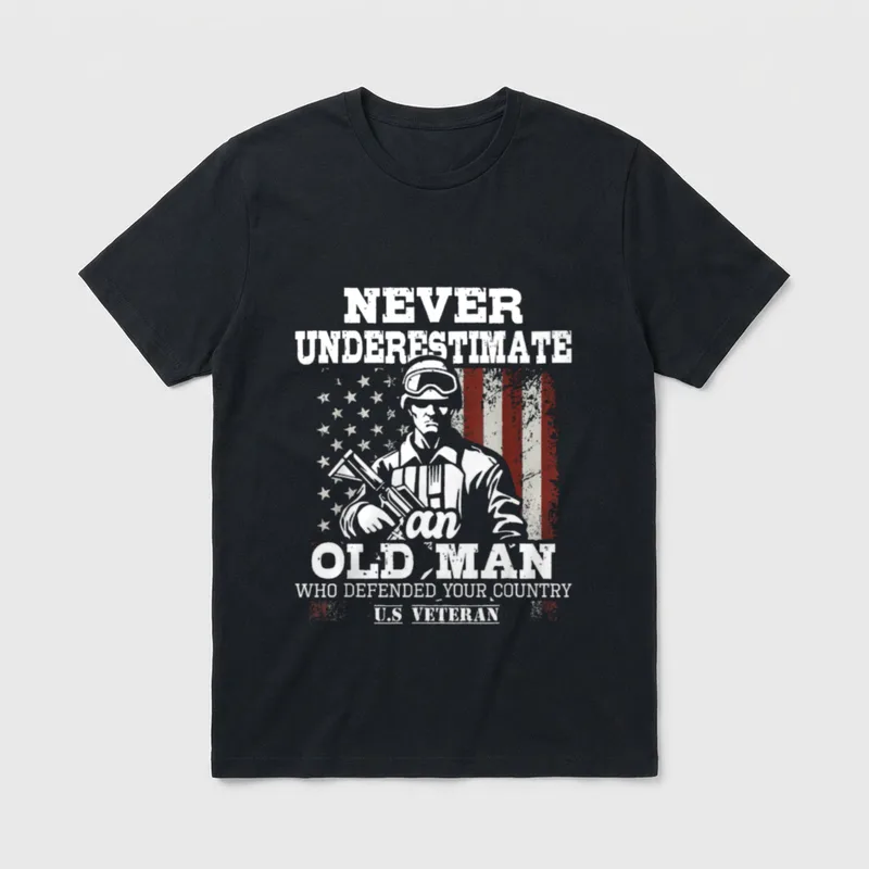 Never Underestimate Old Man Veteran T-Shirt – Classic T-Shirt in Black