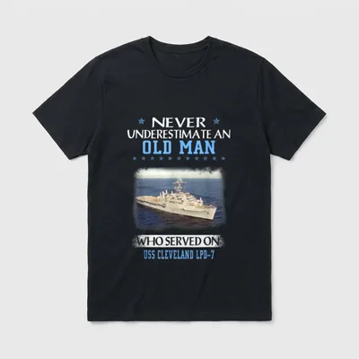 USS Cleveland LPD-7 Veterans Day Father T-Shirt – Classic T-Shirt in Black