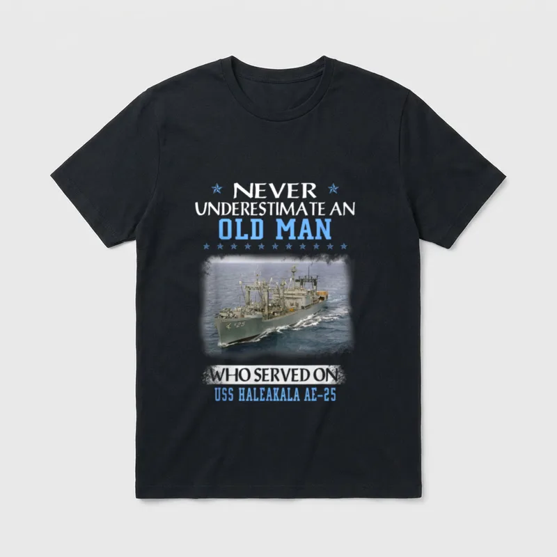 Military Service Veterans Day T-Shirt – Classic T-Shirt in Black