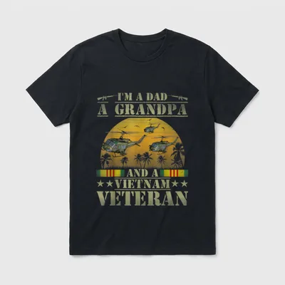 Grandpa UH-1 Huey Pilot T-Shirt – I'M A DAD A GRANDPA AND A VIETNAM VETERAN with helicopters – Classic T-Shirt in Black