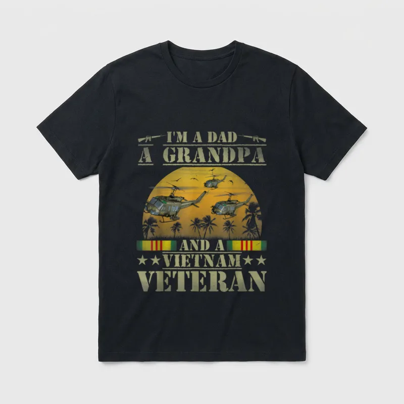 Grandpa UH-1 Huey Pilot T-Shirt – I'M A DAD A GRANDPA AND A VIETNAM VETERAN with helicopters – Classic T-Shirt in Black
