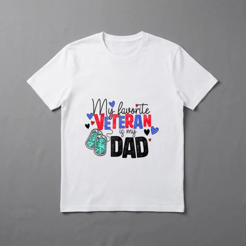 Military Veteran Father T-Shirt – My favorite VETERAN is my DAD with dog tags and hearts – Classic T-Shirt in Black