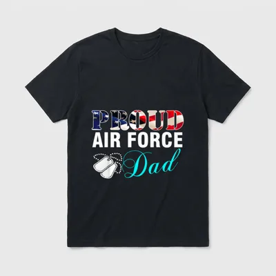 Vintage Proud Air Force T-Shirt – PROUD AIR FORCE Dad with flag-filled letters and dog tags – Classic T-Shirt in Black