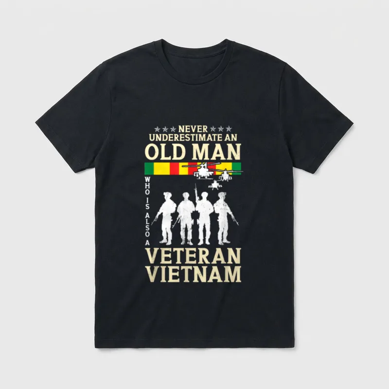 Underestimate an OLD MAN Vietnam Flag T-Shirt – Classic T-Shirt in Black