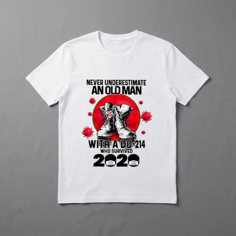 Never Underestimate an Old Man Lightweight T-Shirt – Classic T-Shirt in Black