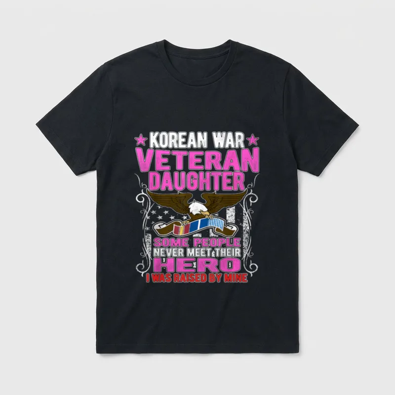 Proud Korean War T-Shirt – Korean War Veteran Daughter text with eagle and ribbon – Classic T-Shirt in Black