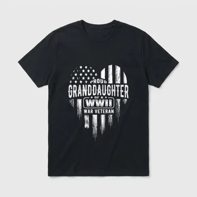 Proud Granddaughter WWII Vet T-Shirt – Classic T-Shirt in Black