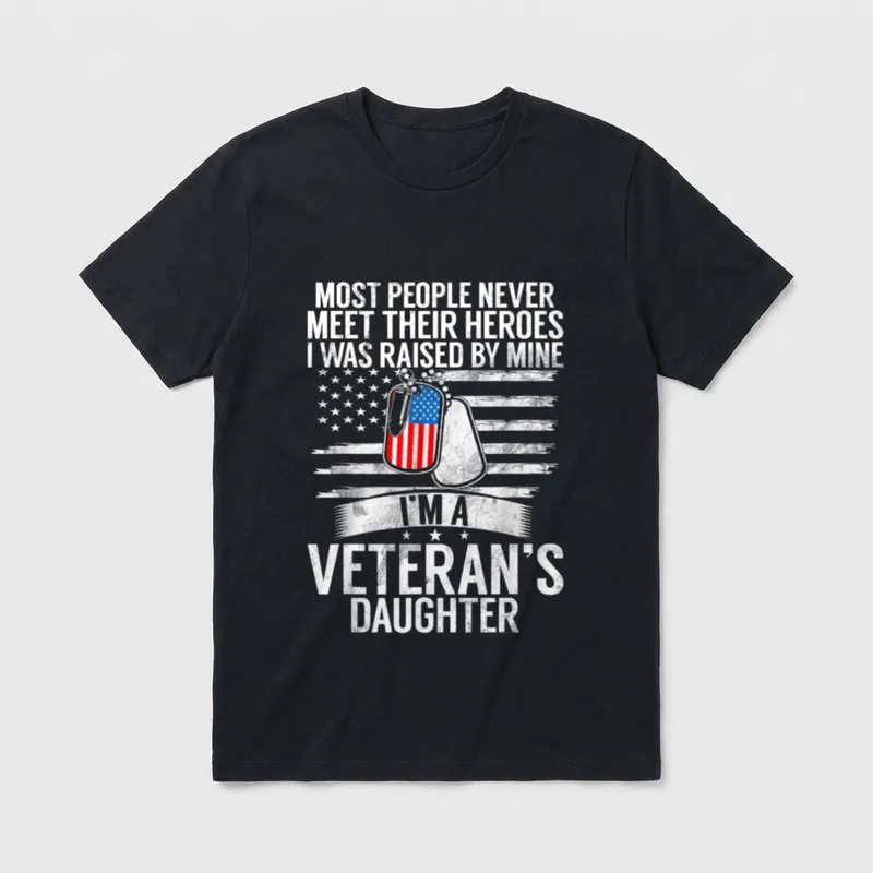 Military Daughter Hero T-Shirt – Classic T-Shirt in Black