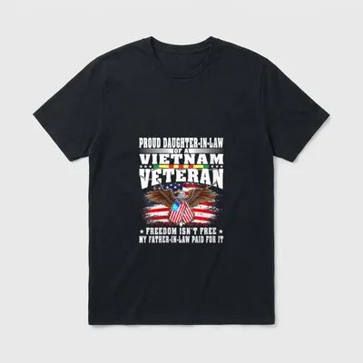 Proud Daughter-In-Law Of Vietnam T-Shirt – Classic T-Shirt in Black