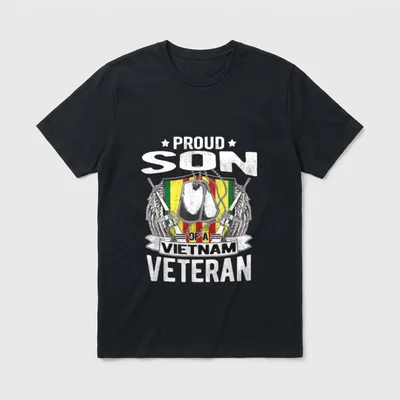 Military Vet Family Son T-Shirt – Proud Son Of A Vietnam Veteran with military dog tags and wings – Classic T-Shirt in Black