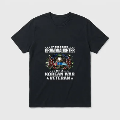 Granddaughter of a Korean War Vet's T-Shirt – Classic T-Shirt in Black