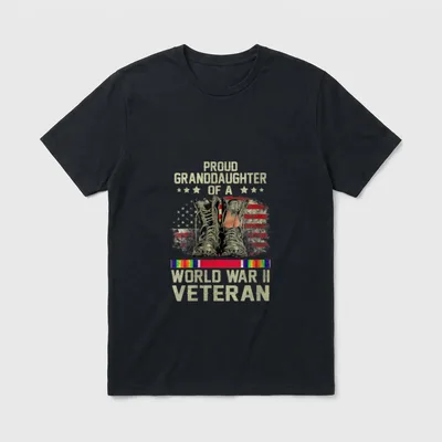 World War 2 Vet WWII Granddaughter T-Shirt – Classic T-Shirt in Black