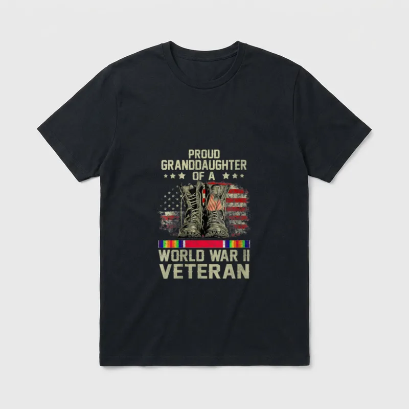 World War 2 Vet WWII Granddaughter T-Shirt – Classic T-Shirt in Black