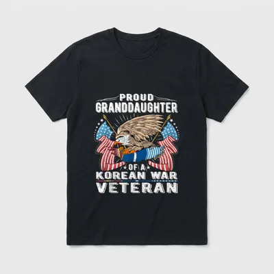 Granddaughter of a Korean War Army T-Shirt – Classic T-Shirt in Black