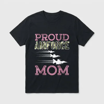 Proud Air Force Mom T-Shirt – PROUD AIR FORCE MOM with fighter jets and camouflage fill – Classic T-Shirt in Black