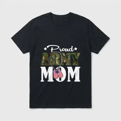 Military Mom Dog Tag T-Shirt – Proud ARMY MOM with dog tag pendant and American flag – Classic T-Shirt in Black