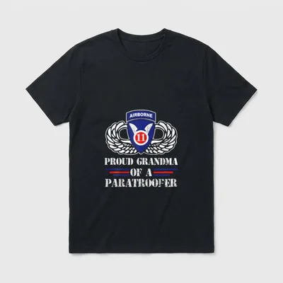 Proud Grandma Airborne Veteran T-Shirt – PROUD GRANDMA OF A PARATROOPER with military insignia – Classic T-Shirt in Black