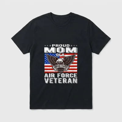 Proud Mom of US Air Force T-Shirt – Classic T-Shirt in Black