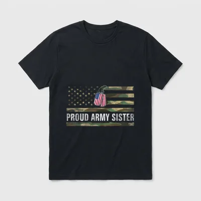 Army Sister Veteran Day T-Shirt – "PROUD ARMY SISTER" with flag dog tags and camo stripes – Classic T-Shirt in Black