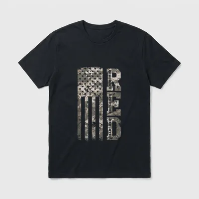 Wear Red Friday Military Support T-Shirt – RED FRIDAY in digital camouflage pattern – Classic T-Shirt in Black
