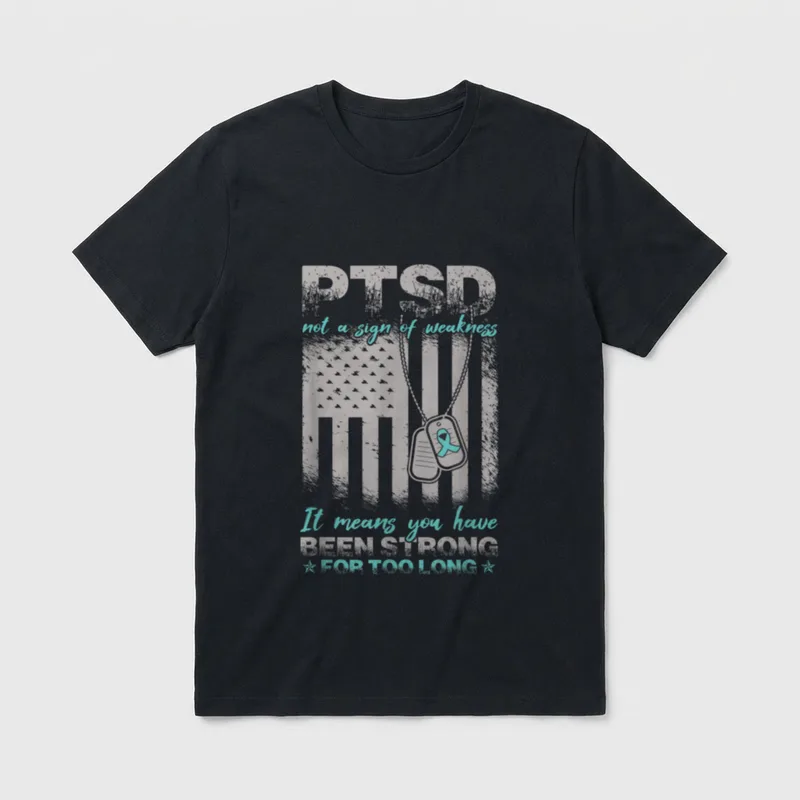 PTSD Awareness Veteran Powerful T-Shirt – PTSD text with dog tags and flag pattern – Classic T-Shirt in Black
