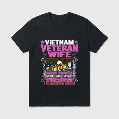 Vietnam Veteran Wife Hero T-Shirt – Classic T-Shirt in Black